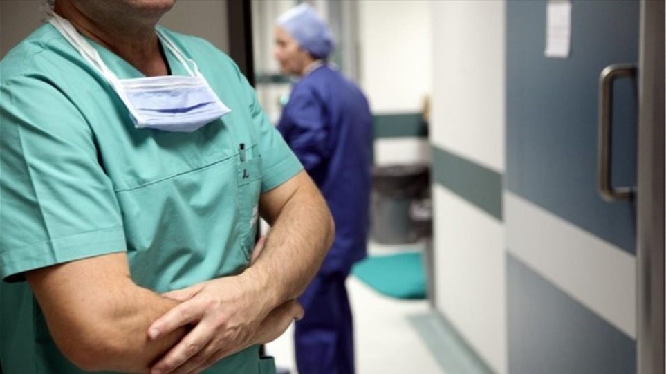 Σε 24ωρη απεργία αύριο γιατροί κι εργαζόμενοι